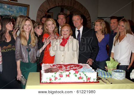 LOS ANGELES - MAR 4:  Melody Thomas Scott, Cast at the Melody Thomas Scott Celebrates 35 Years at the 