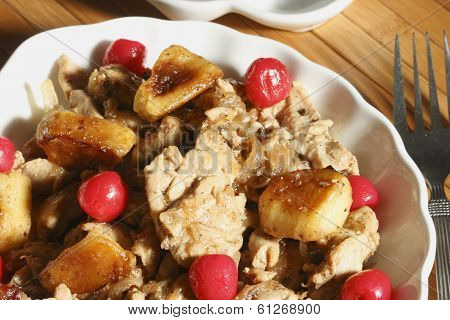 Meat Stew with Apples & Dry Fruits