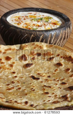 Dal Jo lolo is a paratha from India