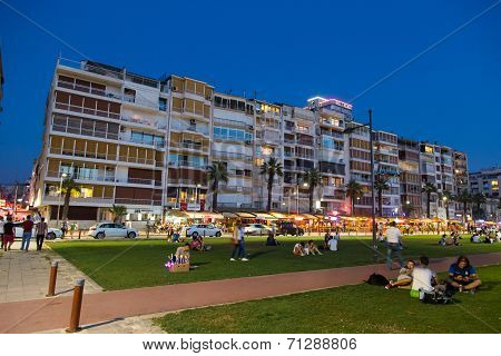 Kordon, Izmir