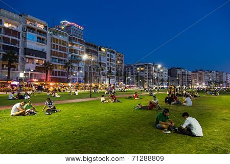 Kordon, Izmir