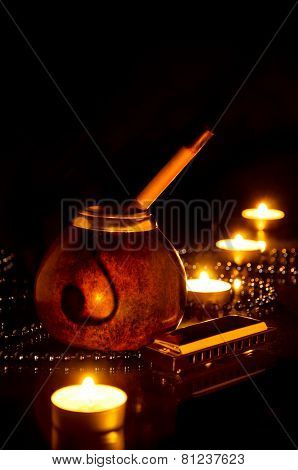 Kalebass to mate with burning candles