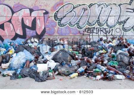Müll und graffiti