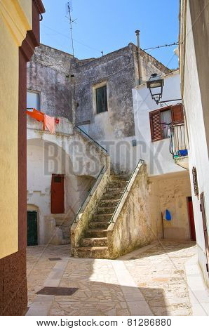 Alleyway. Laterza. Puglia. Italy.