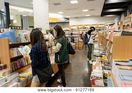 HONG KONG - APRIL 23, 2015: The PopCorn Shopping Malll interior. Hong Kong shopping malls are some of the biggest and most impressive in the world.