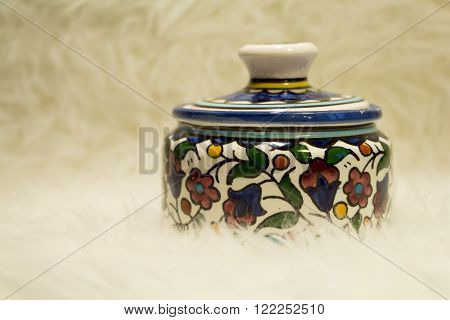color sugar-bowl with flower ornament on fur
** Note: Soft Focus at 100%, best at smaller sizes