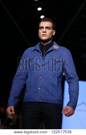 Can Yunus Cetinkaya Catwalk In Mercedes-benz Fashion Week Istanbul