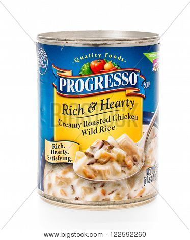 Winneconne, WI - 7 February 2015: Can of Progresso Rich & Hearty Creamy Roasted Chicken Wild Rice soup.