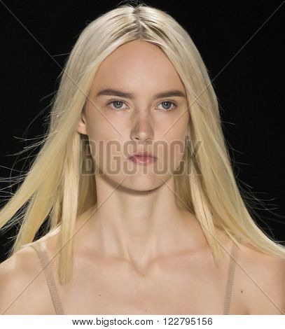 Vera Wang - Fall Winter 2016 Collection