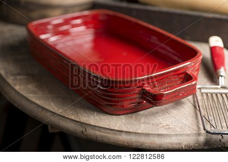 Red Rounded Rectangular Baking Dish