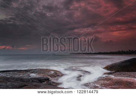 Sri Lanka. Beruwela. The breath of the ocean.