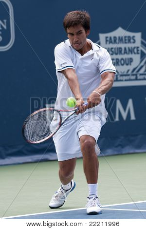 LOS ANGELES, CA. - 31. července: léčbě Conrad Huey (PHI) v akci během 2011 Farmers Classic double