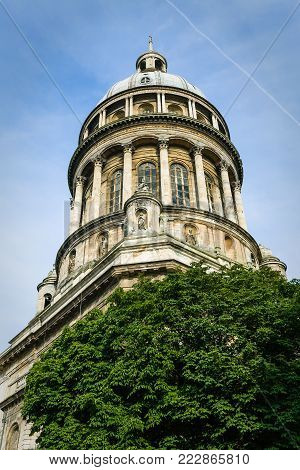 travel to France - tower of Basilica of Notre-Dame de Boulogne in Boulogne-sur-Mer city in summer night