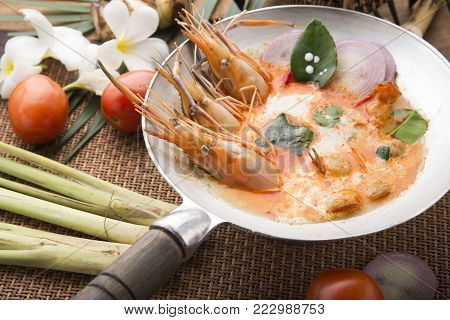 Tom Yum Kung Or Tom Yam Kung  Is A Type Of Hot And Sour Famouse Food In Lao And Thai Soup,usually Co