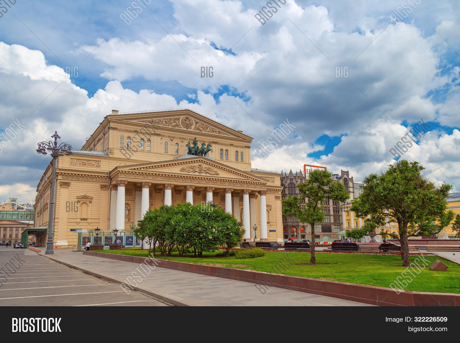 значок московский театр драмы комедии на таганке. большой театр новая сцена на карте москвы. театр местонахождения. театр чехова таганрог. театр на таганке студентам.