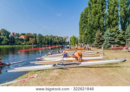 Brandys Nad Labem, Czechia - September 11, 2016: Youth Rowing Race On Labe Elbe River In Brandys Nad