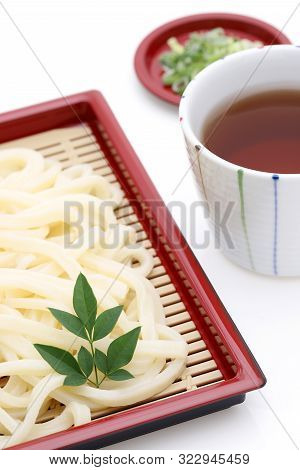 Japanese Zaru Udon Noodles In A Plate With Mentuyu On White Background