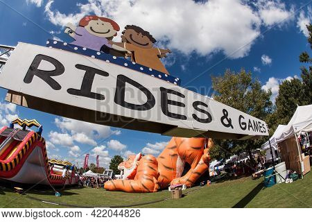 Suwanee, Ga/usa - September 21:  A Sign Promoting 
