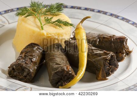 Plněné vinné listy (sarmale)
