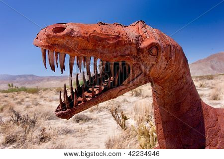 ไดโนเสาร์ในทะเลทราย