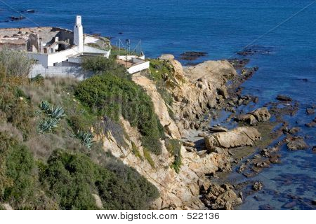 Staré budovy dolů u moře