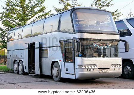 Neoplan N117/3H Spaceliner