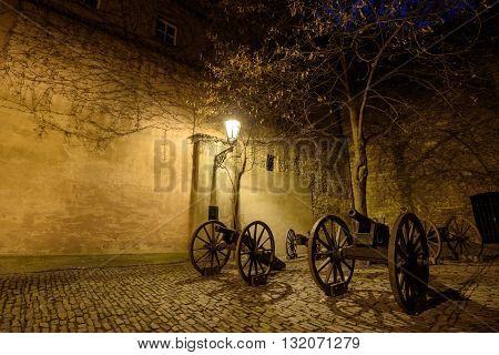 The guns on the golden street, Prague