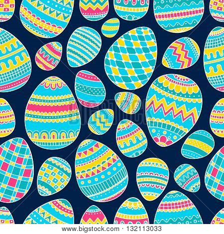 Eggs with hand drawn doodle ornament. Seamless easter doolde pattern with eggs. Vector background.