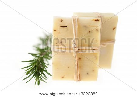Kaksi baaria Rosemary luonnonsaippuaa
