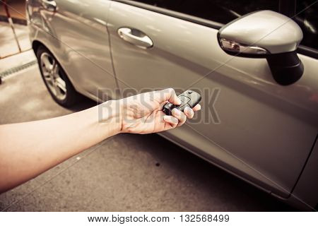 Handing hold the keys to a used car