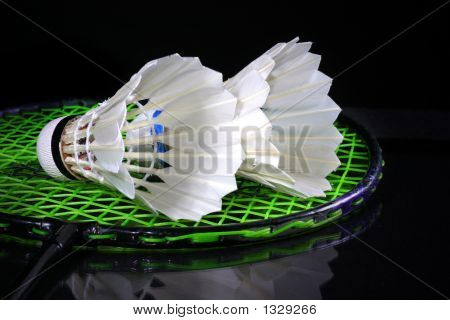 Shuttlecock und badminton 