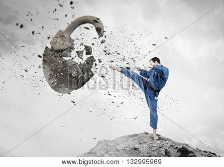 Krate man in action