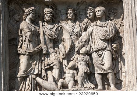 Benevento (campania, Italia): romano arco conosciuto come Arco Di Traiano, dettaglio