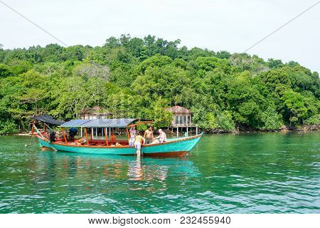 People Maiking Snorkeling At Koh Ta Kiev Island On Cambodia