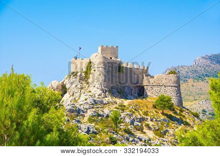 Starigrad Fortress In Omis, Croatia. Beautifful Sunny Day