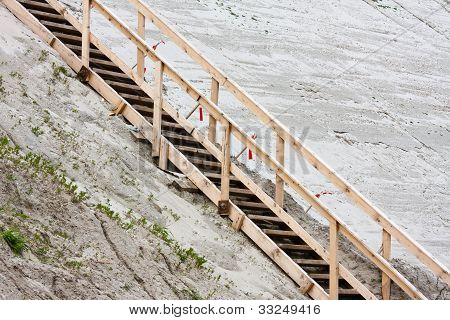Holztreppe wieder eine hohe Sanddünen