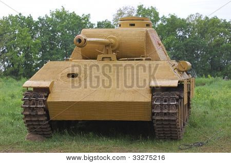 Kyjev, Ukrajina-květen 13:Red Star Historie klubu.Německý tank (replika) během Historická rekonstrukce w