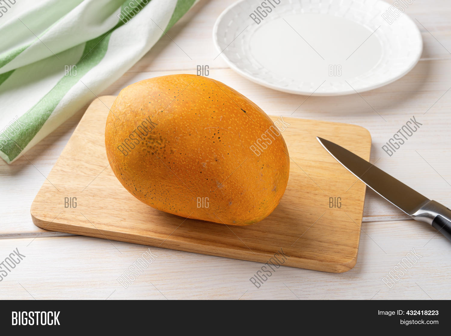 Very Ripe Whole Mango Image & Photo (Free Trial) | Bigstock