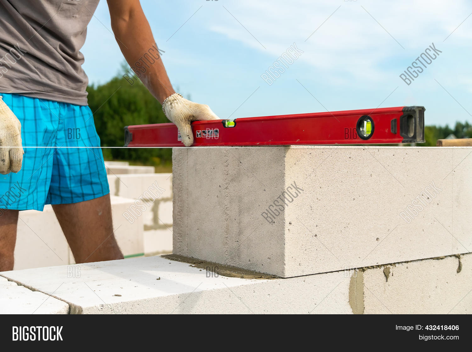 Builder Checks Level Image & Photo (Free Trial) | Bigstock