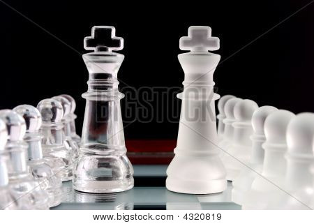 Pěšáci formace a bílý král