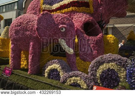 Sassenheim, Netherlands, 21 April 2018.  Flower Parade, Bloemencorso In Sassenheim, Netherlands.