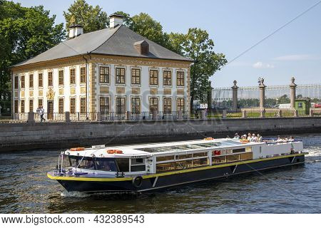 St. Petersburg, Russia - July 09, 2021: The Summer Palace Of Emperor Peter I In The Summer Garden In