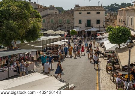 Sineu, Spain; September 08 2021: Weekly Street Market Of Food, Crafts And Animals In The Mallorcan T