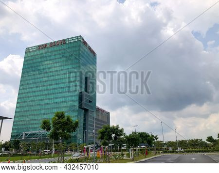 Setia Alam, Malaysia: September 9, 2021- View Of Top Glove Building Located In Setia Alam, Malaysia.