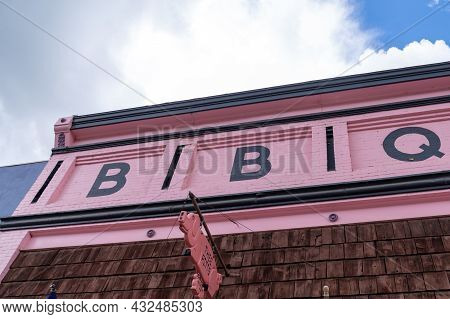 Silverton, Colorado - August 3, 2021: Thee Pitts Bbq Restaurant In Downtown Main Street