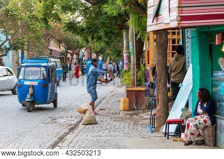 Mekelle, Ethiopia, April 29th. 2019, Ordinary Ethiopians On The Street Of Mekelle, The Capital City 