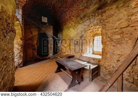 Ruin Of King´s Castle Tocnik (točník) In Central Bohemia - Czech Republic. It Was Built By The Czech