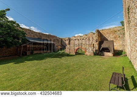 Ruin Of King´s Castle Tocnik (točník) In Central Bohemia - Czech Republic. It Was Built By The Czech