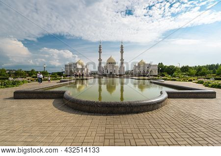 Bulgar, Russia - July 19, 2018: White Mosque In The City Of Bulgar In Republic Of Tatarstan, Russia