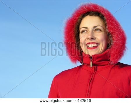 Viso donna sorriso invernale